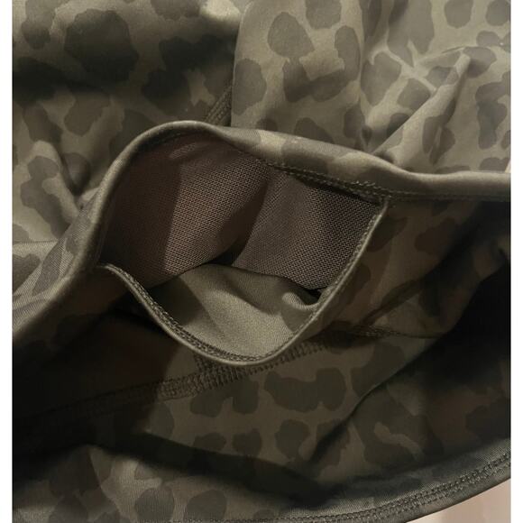 Nike shorts - Picture 4 of 7